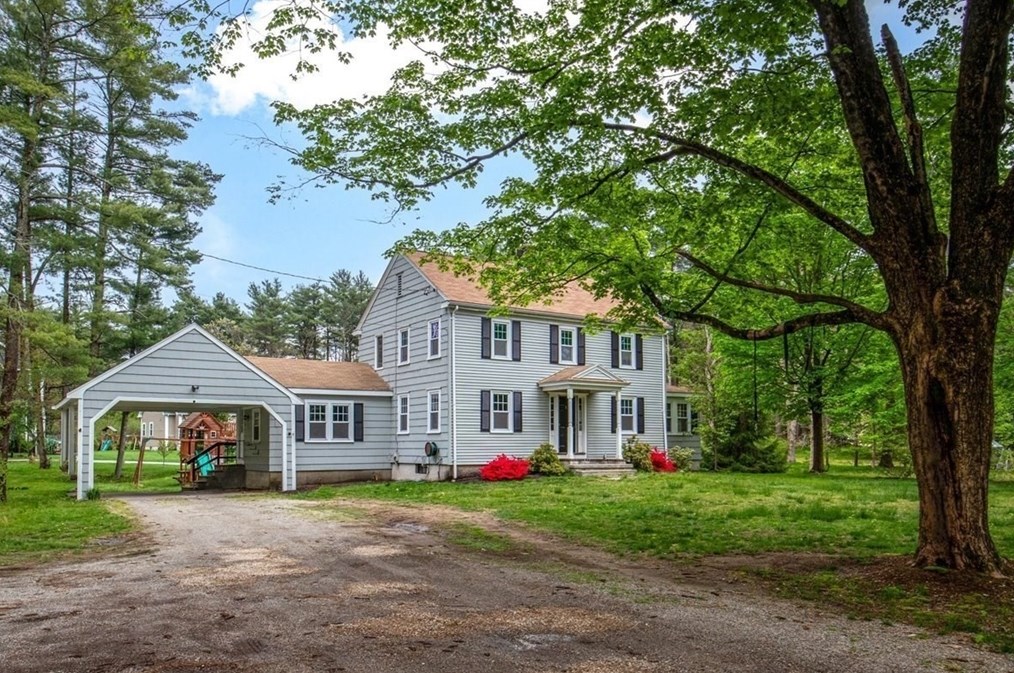 576 Common St, Walpole, MA 02081