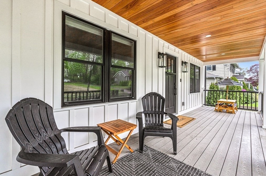 15 Rustic Rd, Stoneham, MA 02180