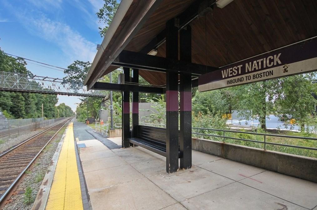 2 Village Way, Natick MA  01760-3912 exterior