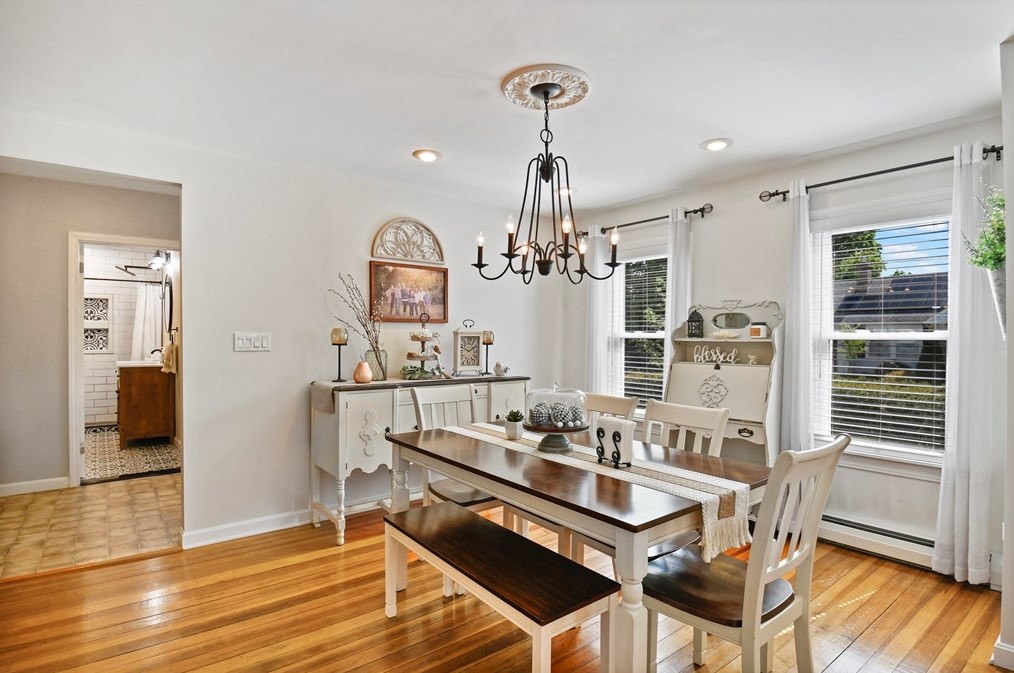 212 Spruce St, Leominster MA 01453-3771 exterior