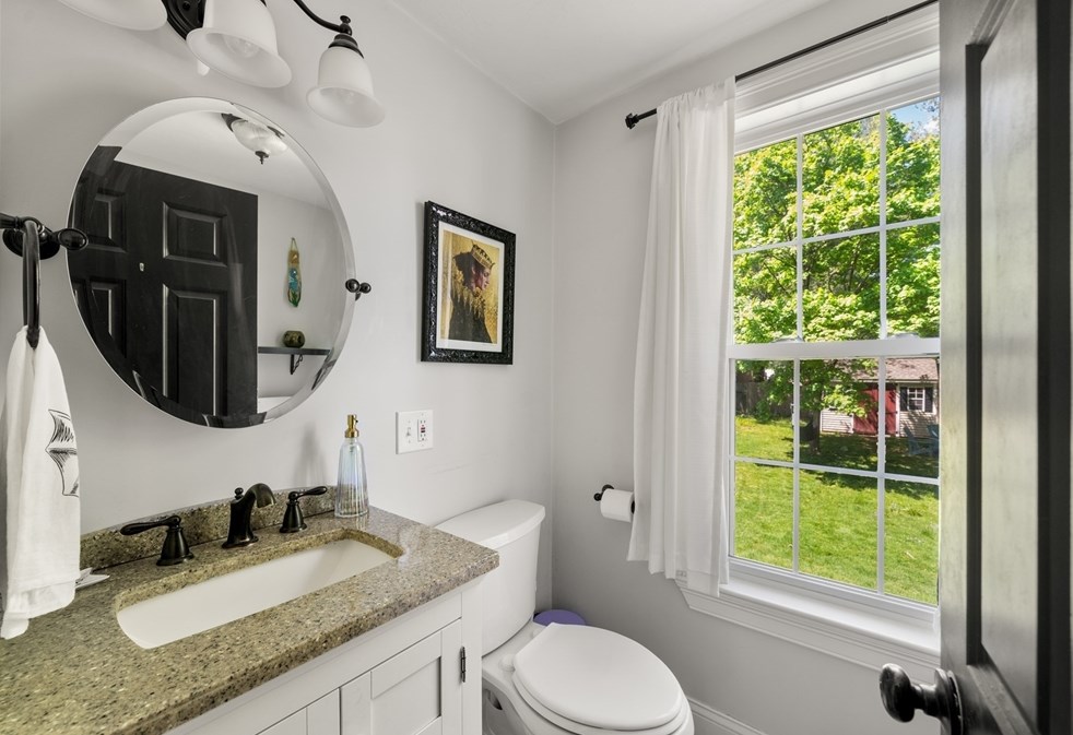 61 Lazel St, Whitman MA 02382-2116 exterior