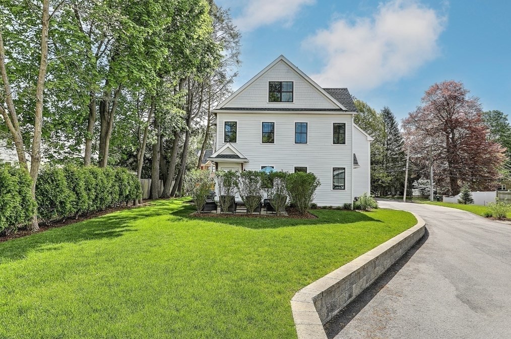 31 Linden St, Needham MA  02492-2317 exterior