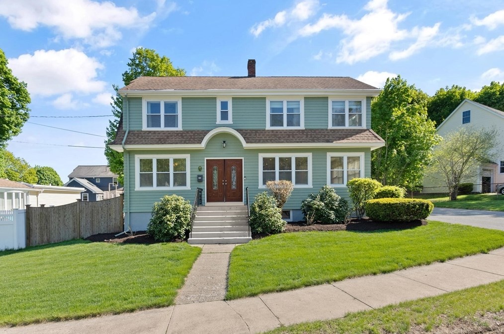 78 Westwood Rd, Stoneham, MA 02180