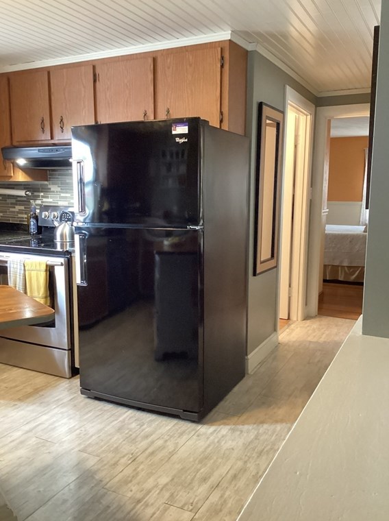 81 Cook Ave, Chelsea, MA 02150