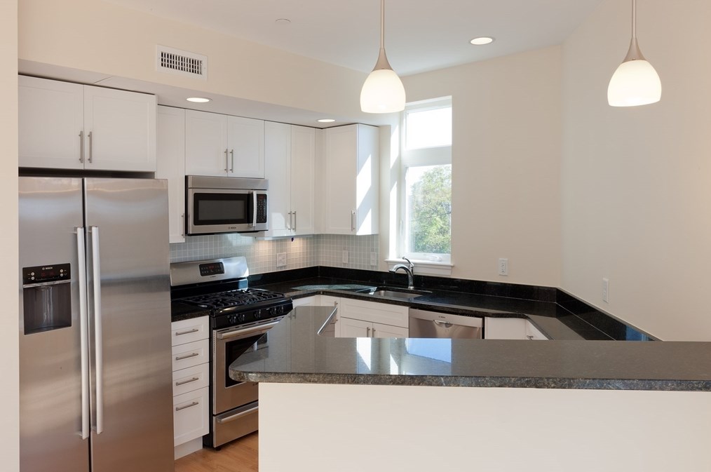 7 Cameron #302, Cambridge, MA 02140