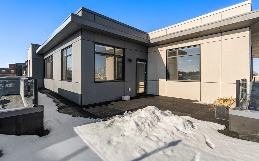 400 Mystic Ave, Somerville MA  02145-0019 exterior