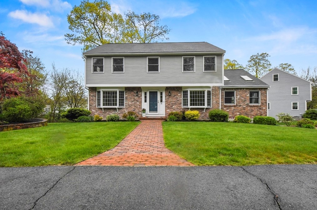 41 Sheffield Dr, Braintree, MA 02184-4000