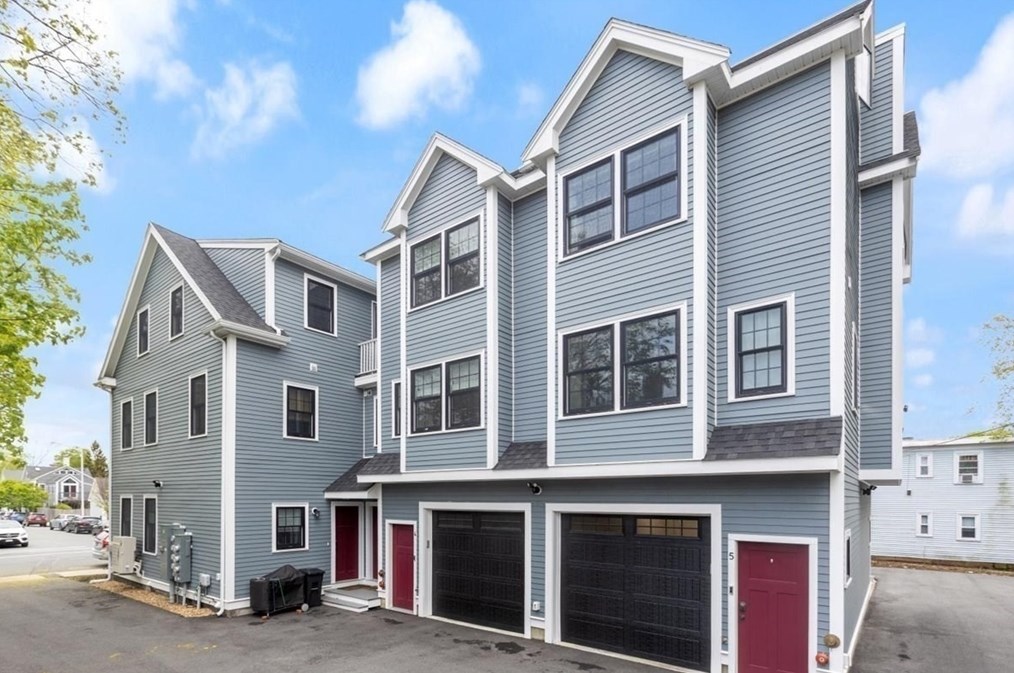 23 Washington St #4, Beverly, MA 01915