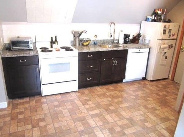 574 Hyde Park Ave #3, Boston, MA 02131