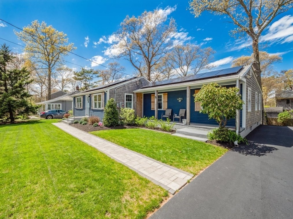 71 Cpe Cod Ave, Plymouth MA 02360-5944 exterior