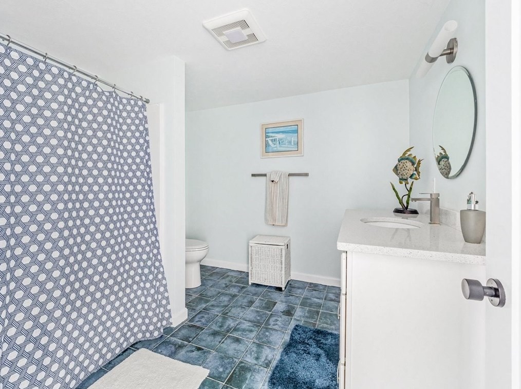 71 Cpe Cod Ave, Plymouth MA 02360-5944 exterior