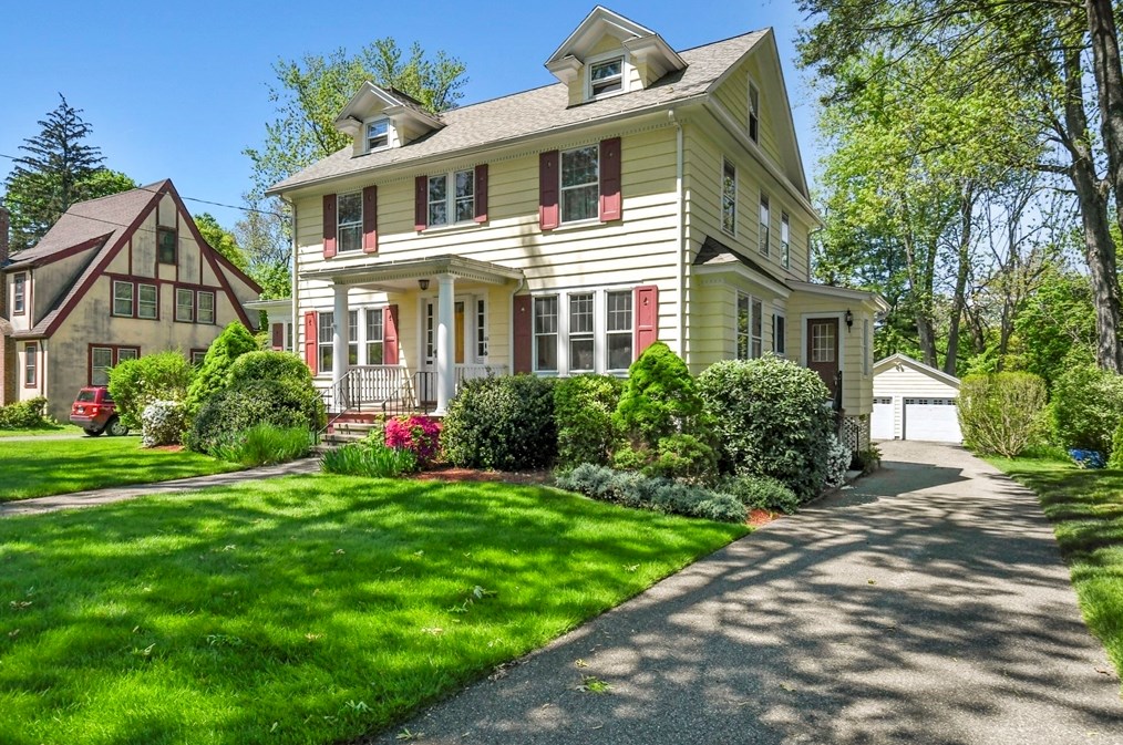 43 Rogers Ave, West Springfield, MA 01089-1917