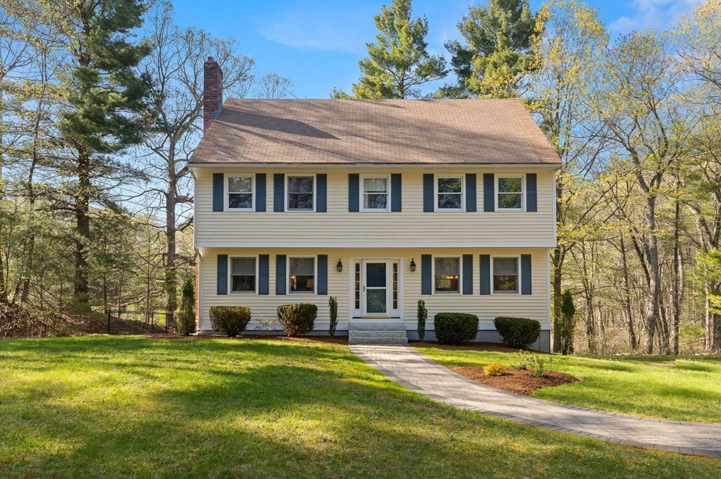 336 Sharpners Pond Rd, North-Andover, MA 01845 exterior