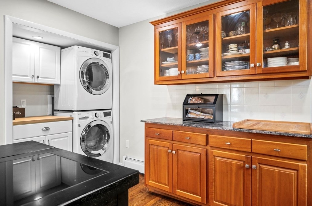 20 Greystone Rd, Nahant MA 01908-1244 exterior