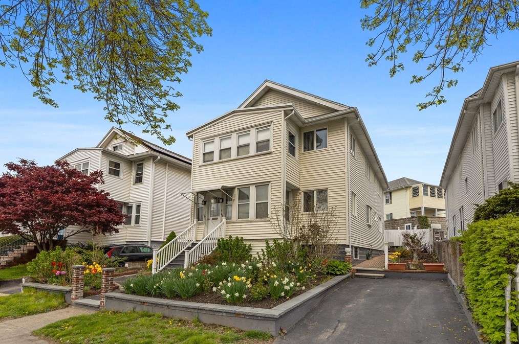 349 Alewife Brook Pkwy, Somerville, MA 02144