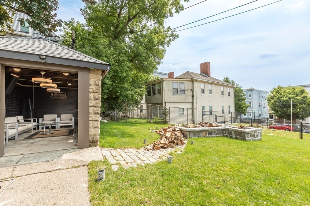 7 Blakeville St, Boston MA exterior