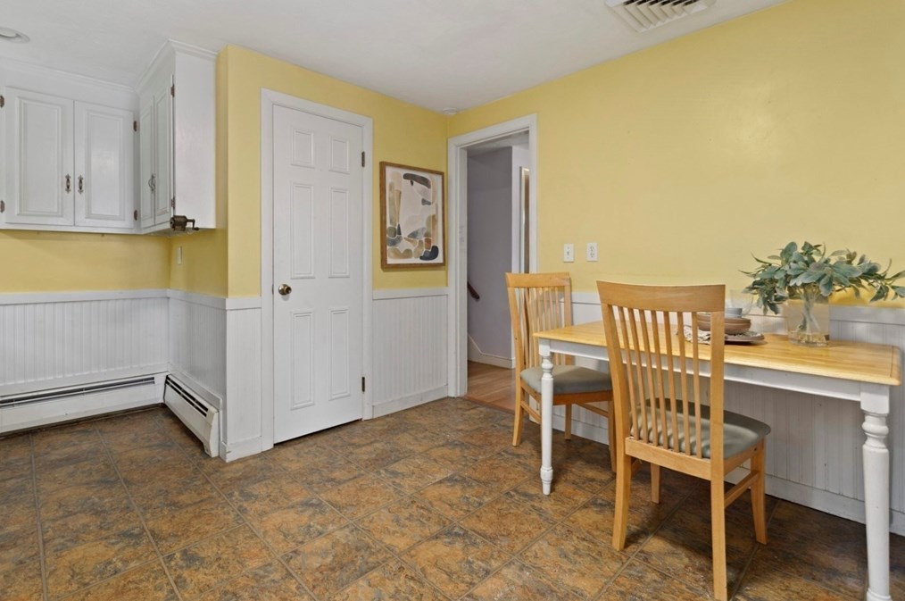 5 Priscilla Rd, Lynnfield MA 01940-1117 exterior