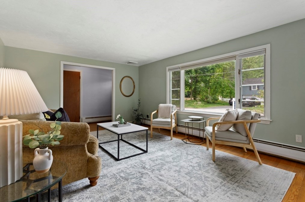 5 Priscilla Rd, Lynnfield MA 01940-1117 exterior