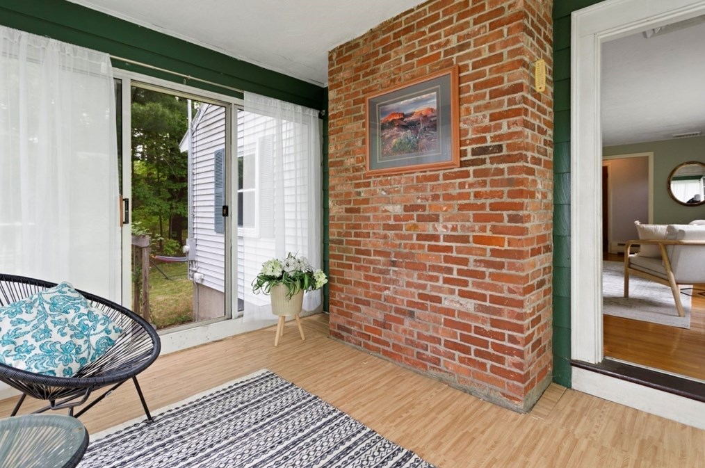 5 Priscilla Rd, Lynnfield MA 01940-1117 exterior