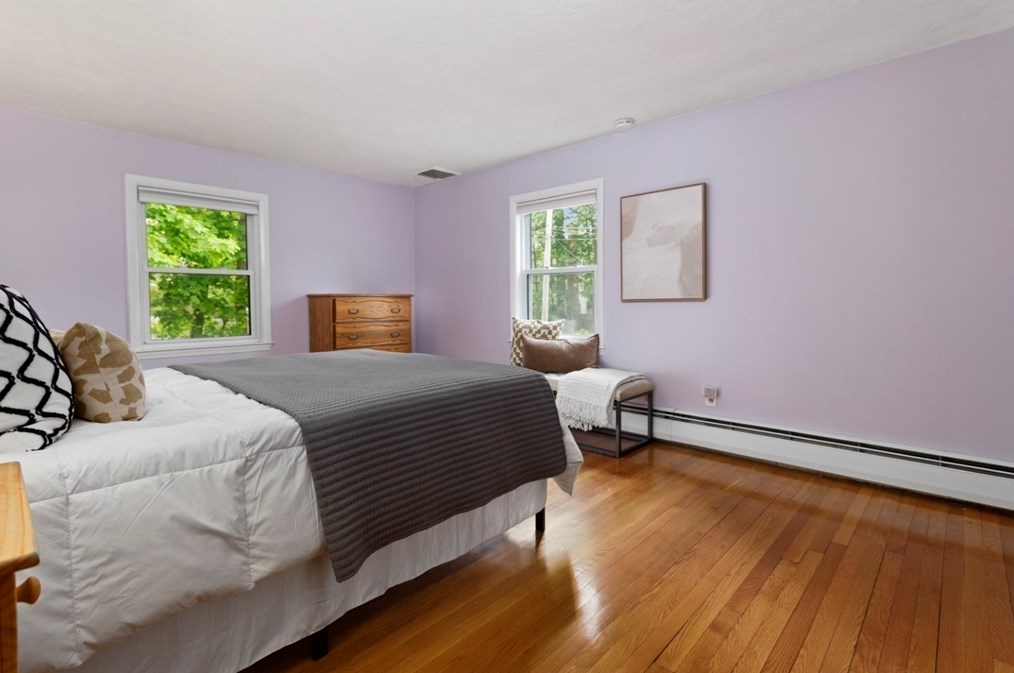 5 Priscilla Rd, Lynnfield MA 01940-1117 exterior