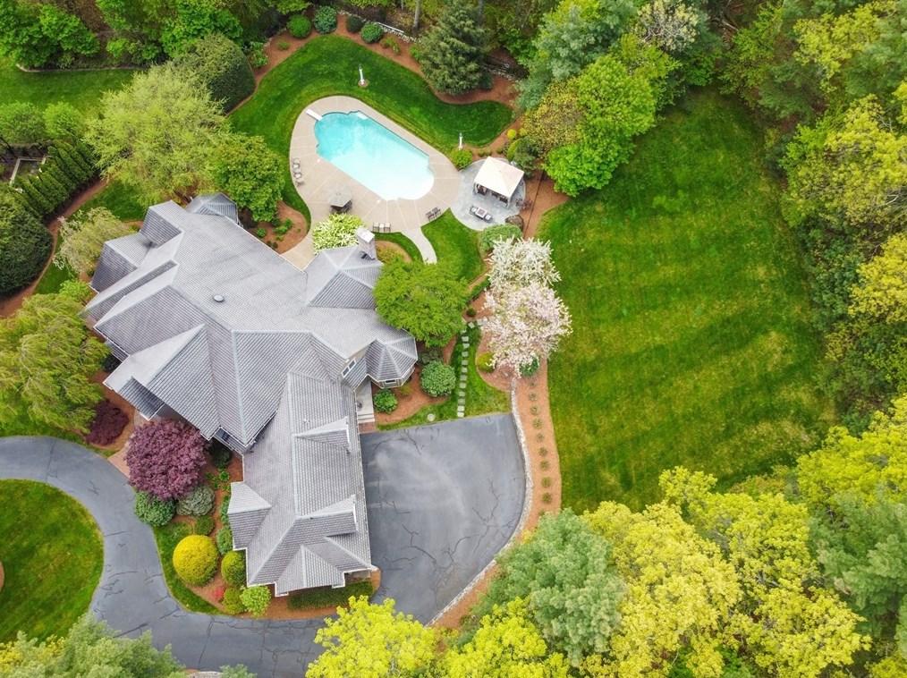 34 High Ridge Cir, Franklin, MA 02038 exterior