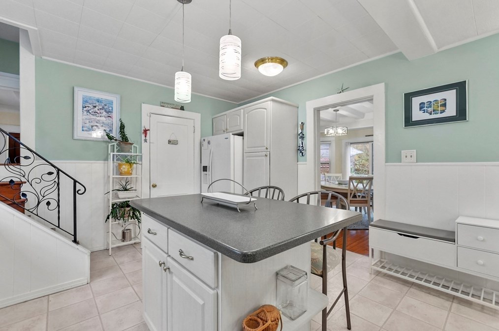 300 Billings St, Quincy MA 02171-1803 exterior