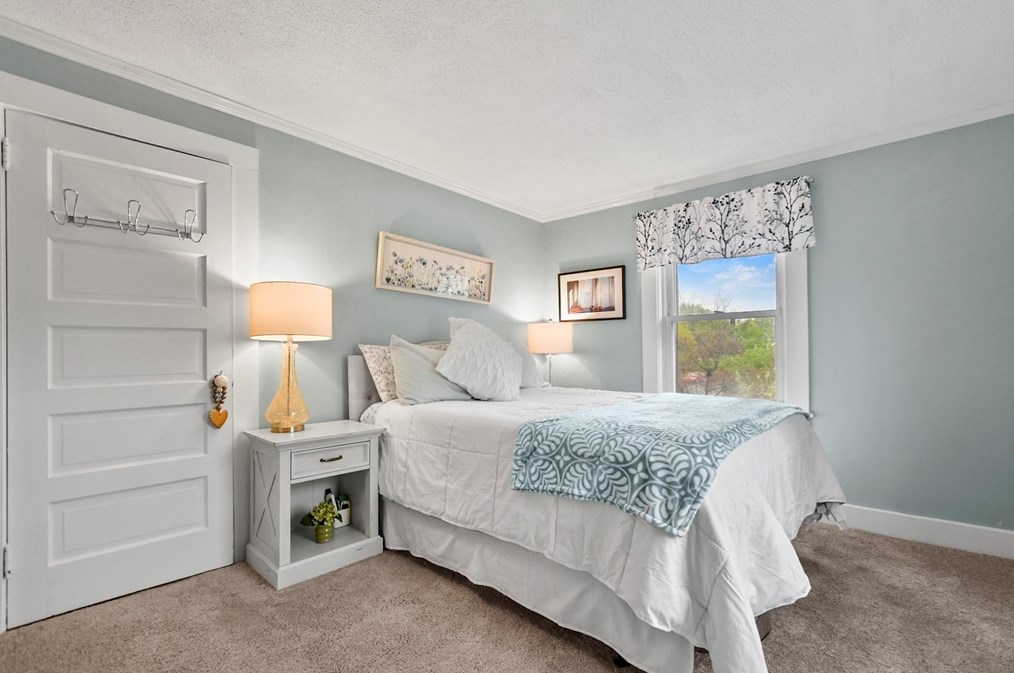 300 Billings St, Quincy MA 02171-1803 exterior