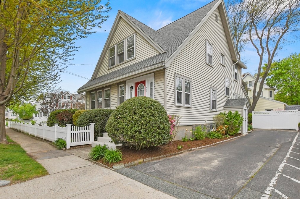 300 Billings St, Quincy, MA 02171 exterior
