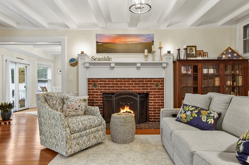 300 Billings St, Quincy MA 02171-1803 exterior