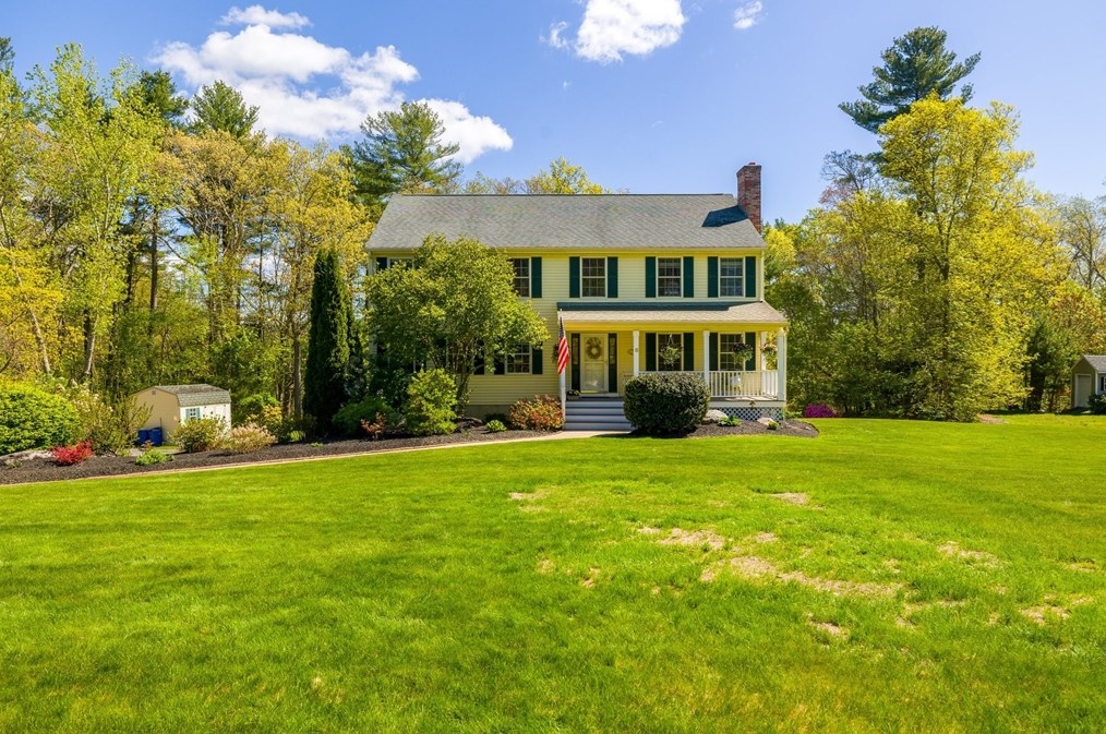 8 Tobin Dr, Dudley, MA 01571