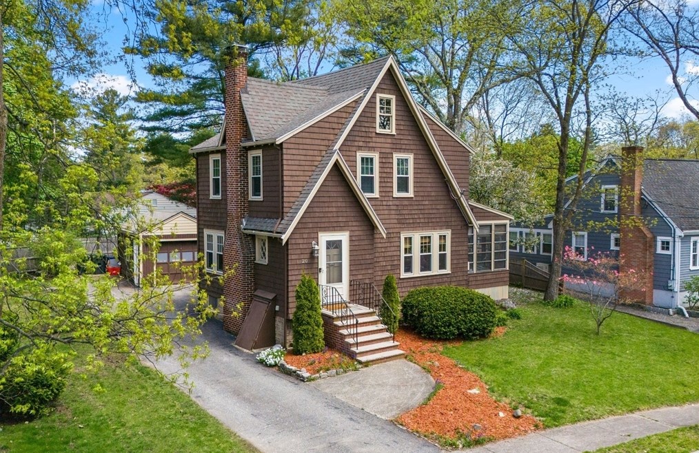 20 Lawrence Rd, Reading, MA 01867 exterior
