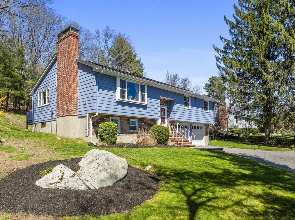 460 Parmenter Rd, Marlborough, MA 01752 exterior