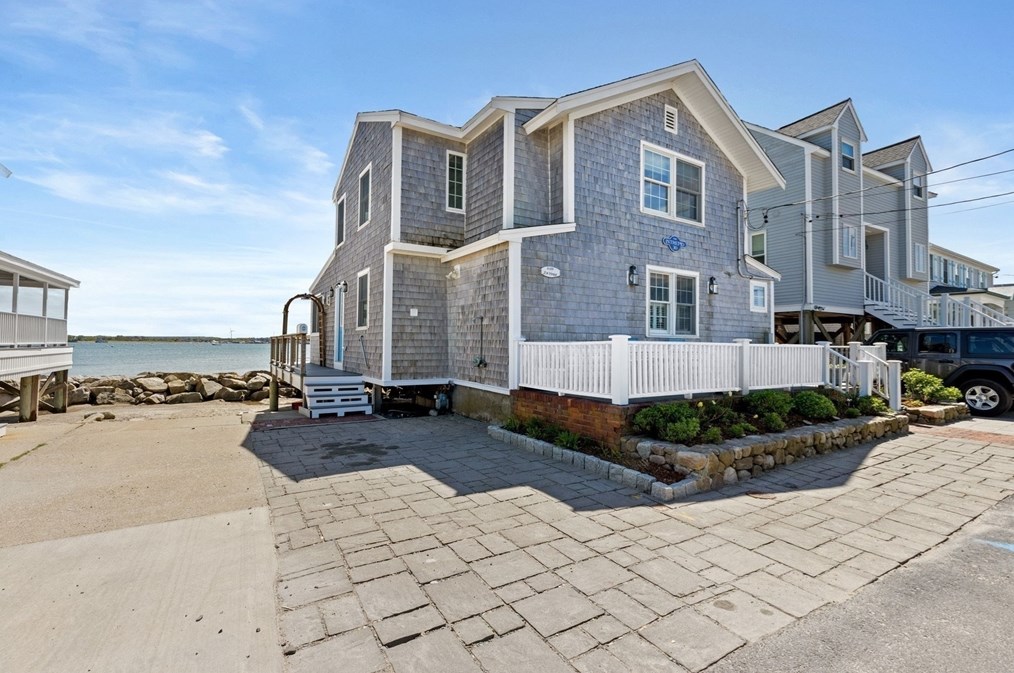 30 Lighthouse Rd, Scituate, MA 02066