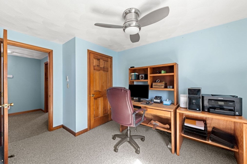 32 Henry J Dr, Tewksbury MA 01876-3719 exterior