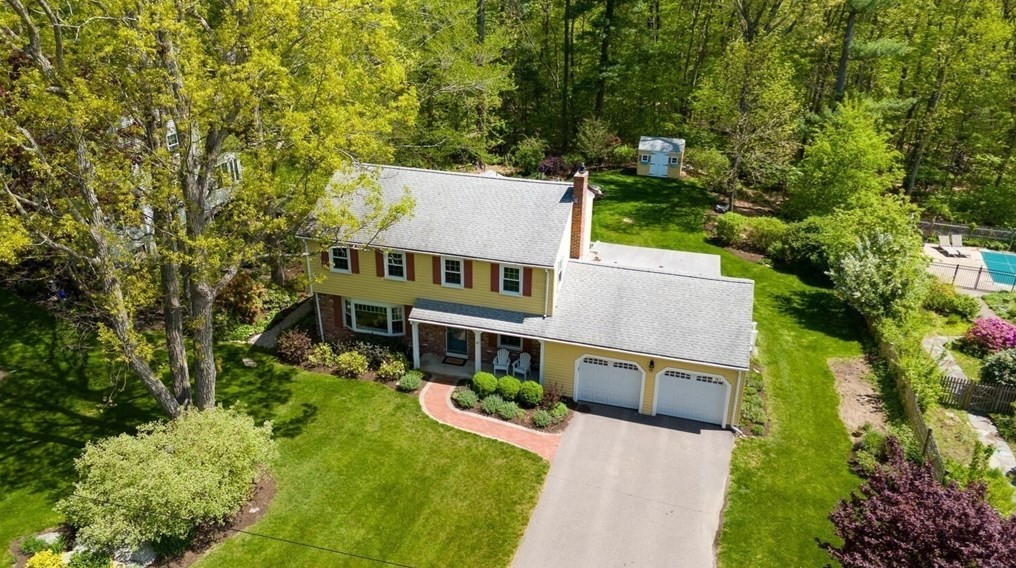 29 Walnut Rd, Holliston MA 01746-1584 exterior