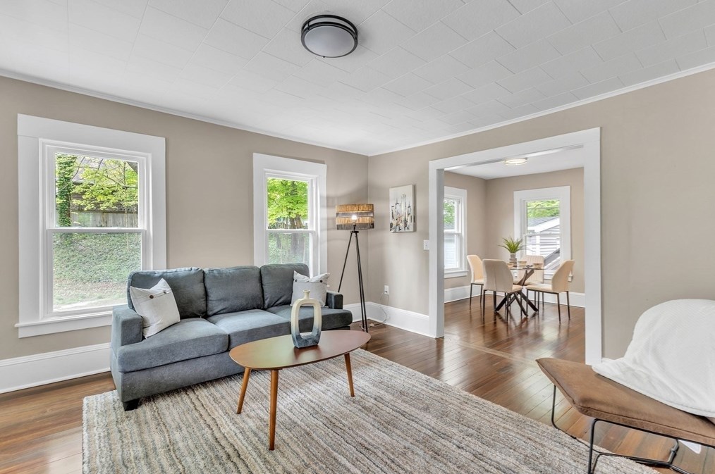 60 Lower Westfield Rd, Holyoke MA 01040-2712 exterior