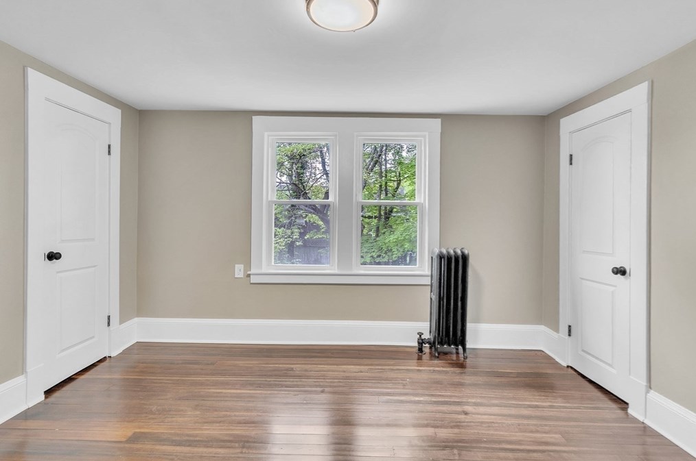 60 Lower Westfield Rd, Holyoke MA 01040-2712 exterior