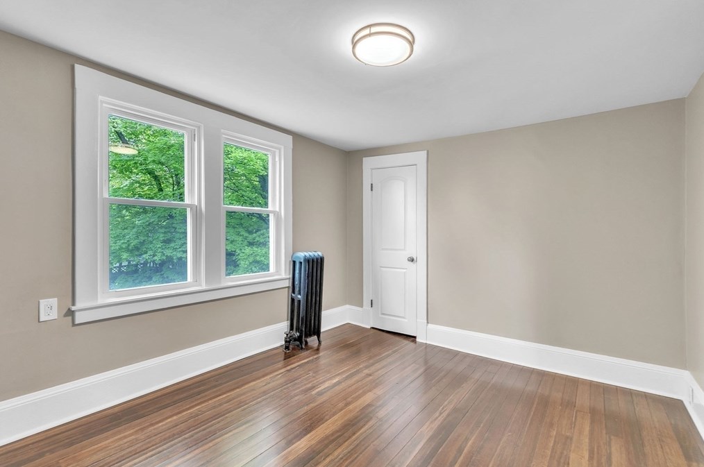 60 Lower Westfield Rd, Holyoke MA 01040-2712 exterior