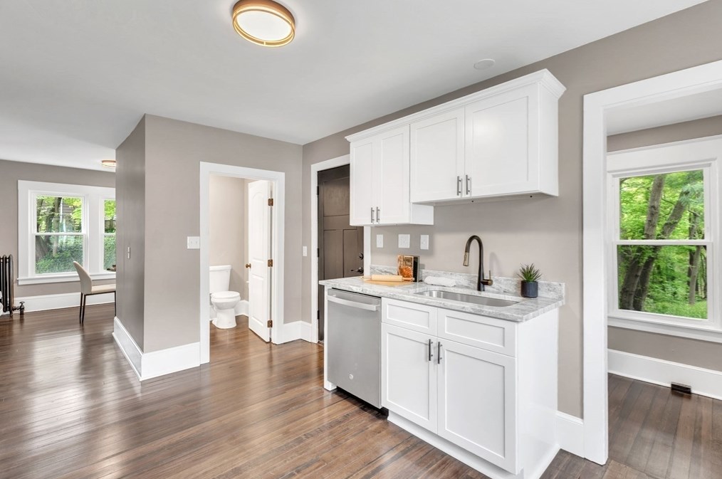 60 Lower Westfield Rd, Holyoke MA 01040-2712 exterior