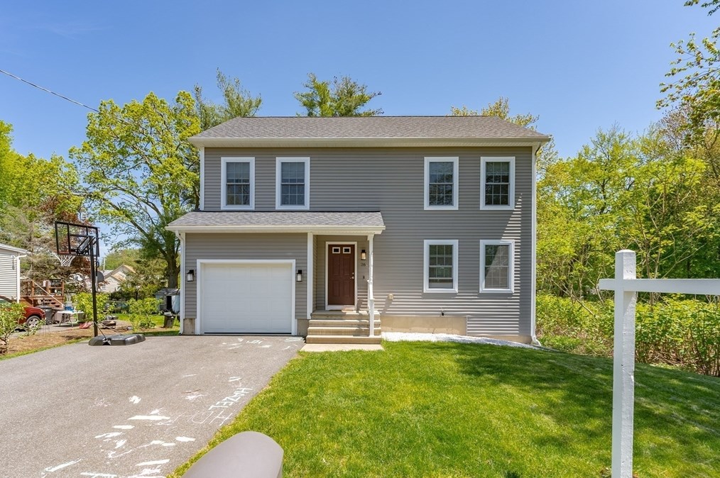 26 Woodlawn St, East-Longmeadow, MA 01028 exterior