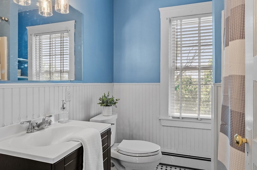 24 Prescott St, North Andover MA 01845-1717 exterior