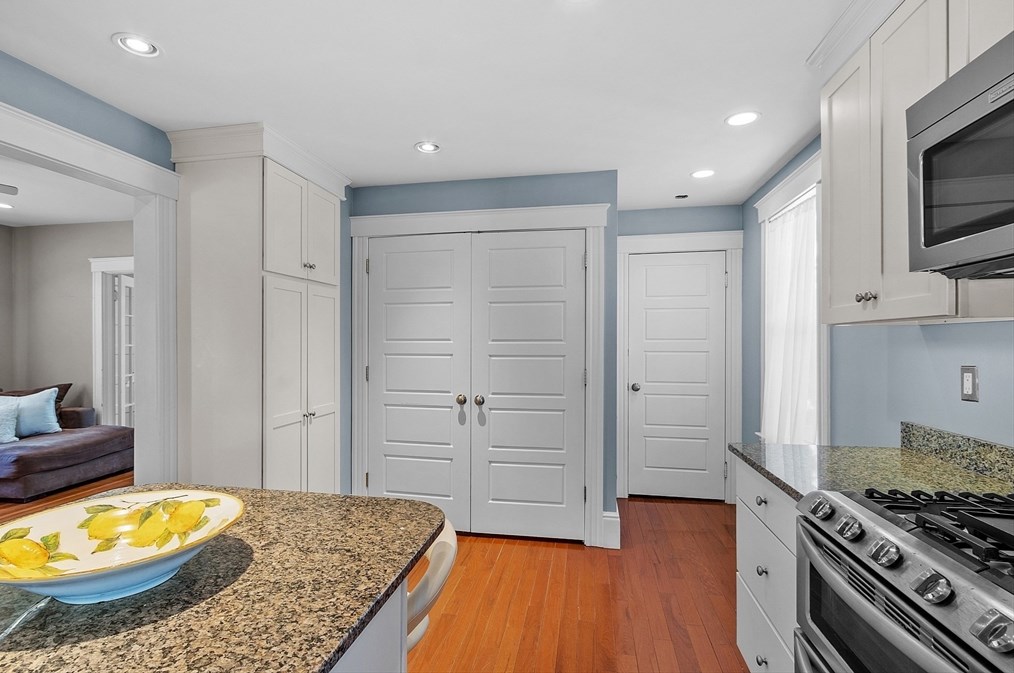 24 Prescott St, North Andover MA 01845-1717 exterior