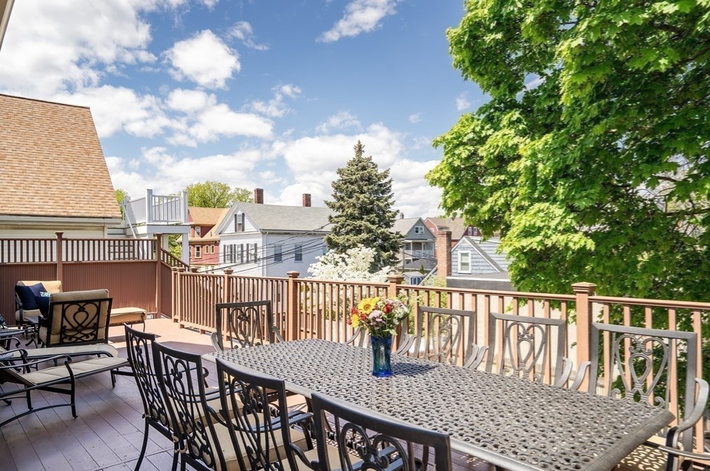 93 Massachusetts Ave, Arlington MA 02474-8613 exterior