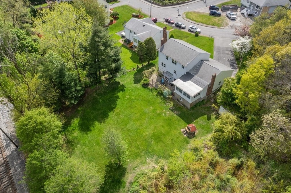 33 John Paul Cir, Braintree MA 02184-1009 exterior