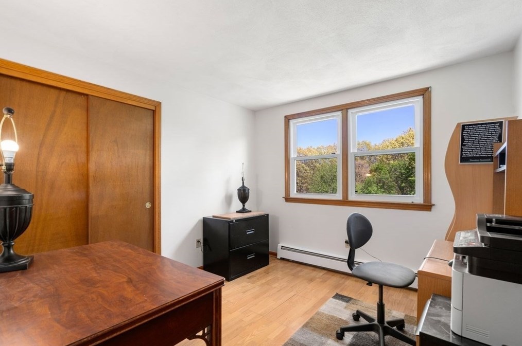 33 John Paul Cir, Braintree MA 02184-1009 exterior