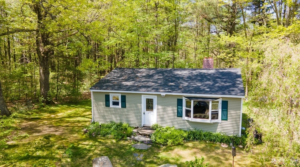 293 Berlin St, Clinton, MA 01510