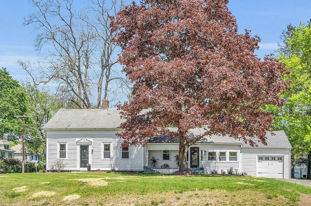 1 Greenfield Rd, Montague, MA 01351 exterior