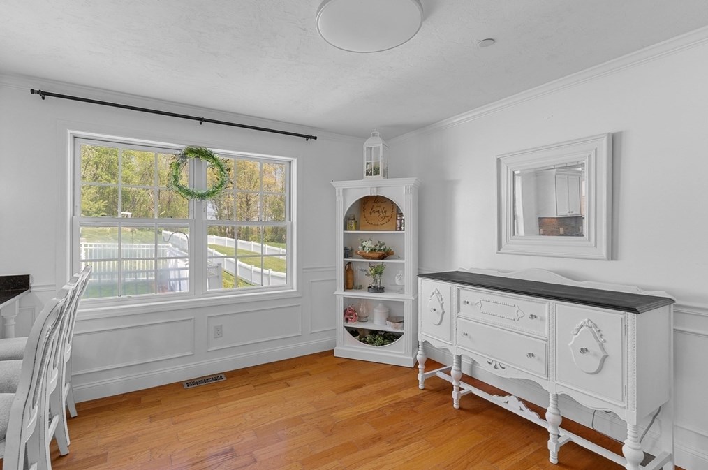 39 Magnavista Dr, Haverhill MA 01830-2294 exterior