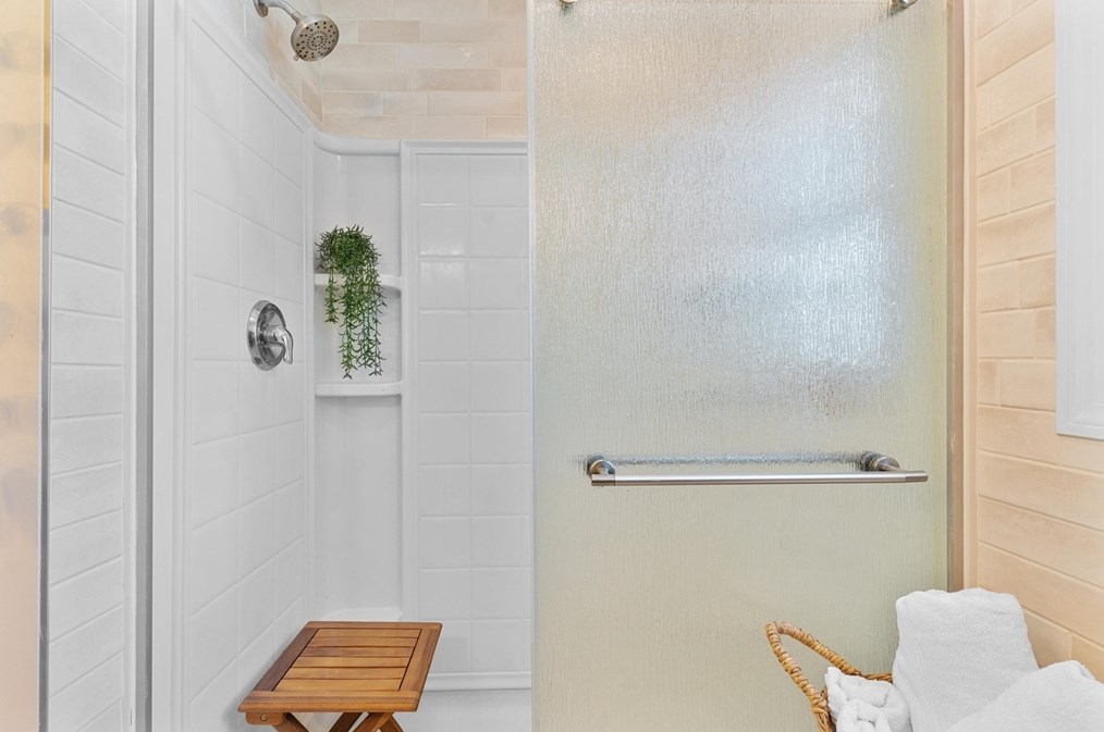 39 Magnavista Dr, Haverhill MA 01830-2294 exterior