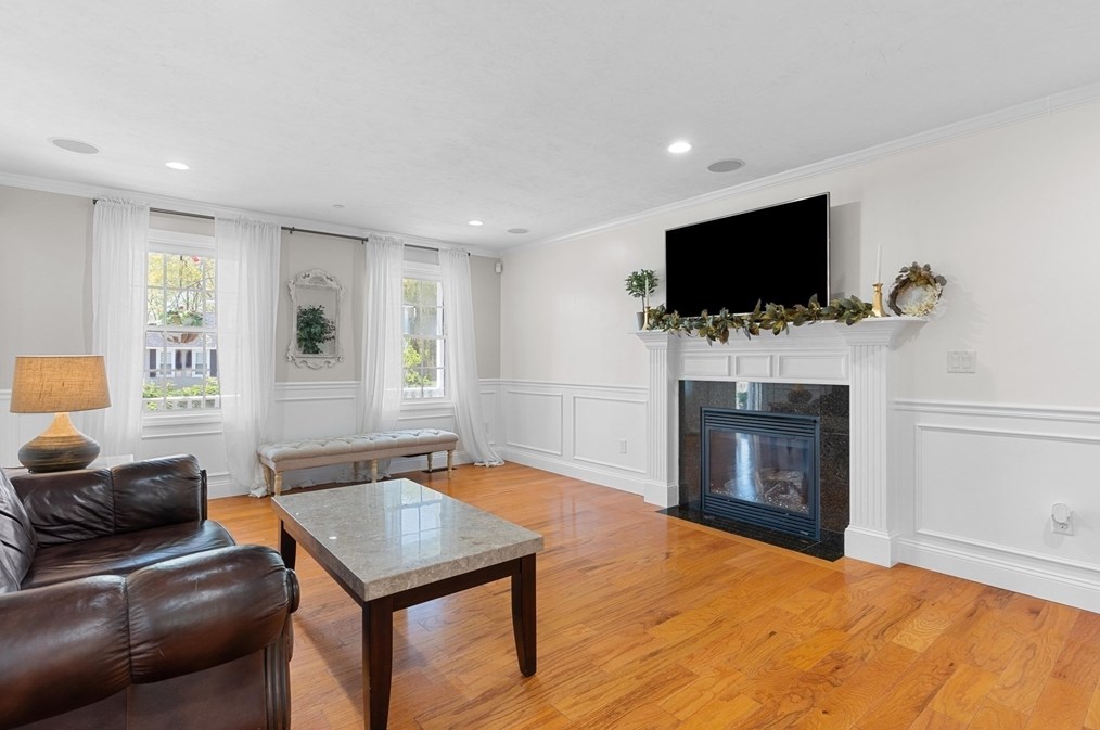 39 Magnavista Dr, Haverhill MA 01830-2294 exterior